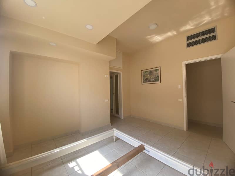 Ramlet El Bayda | 4 Master Bedrooms | 400m² | Sea View | Balconies 9