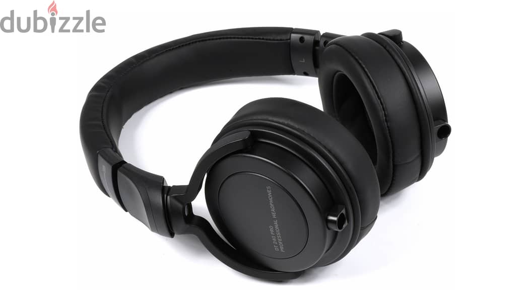 Beyerdynamic DT-240 Headphones 2