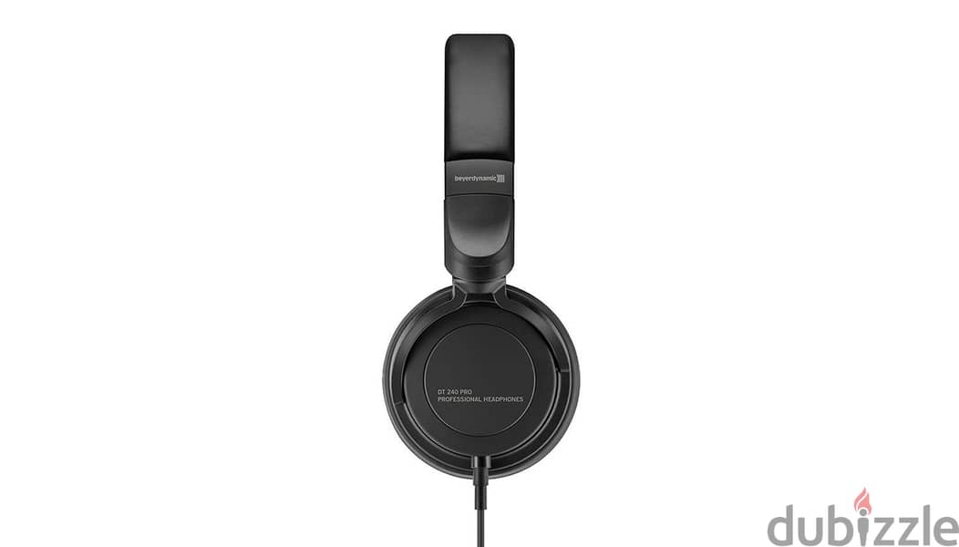 Beyerdynamic DT-240 Headphones 3