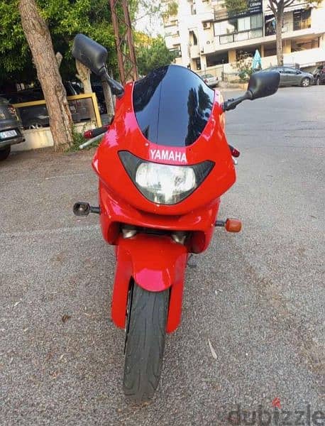 moto yamaha 4