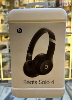 Beats Solo 4 matte black 0