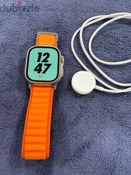 apple watch S8 Ultra 49mm Titanium used like new 0
