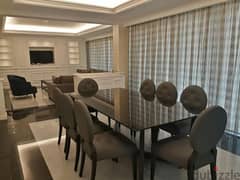 Versace-Decorated Apartment with Pool and Gym Access in Downtown 0