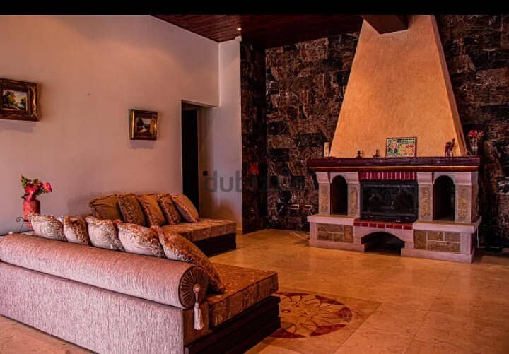 Luxurious Villa with Terrace and Garden for Rent in Kfardebian 0