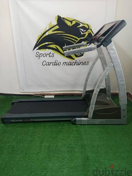 treadmill life gear ,2hp motor power, automatic incline 1