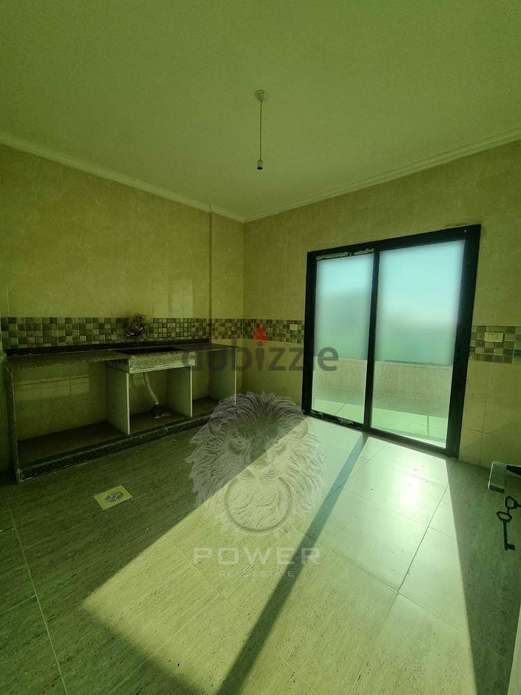 P#OM108612 Sea facing luxurious apartment in Dohat el Hoss/دوحة الحص 3