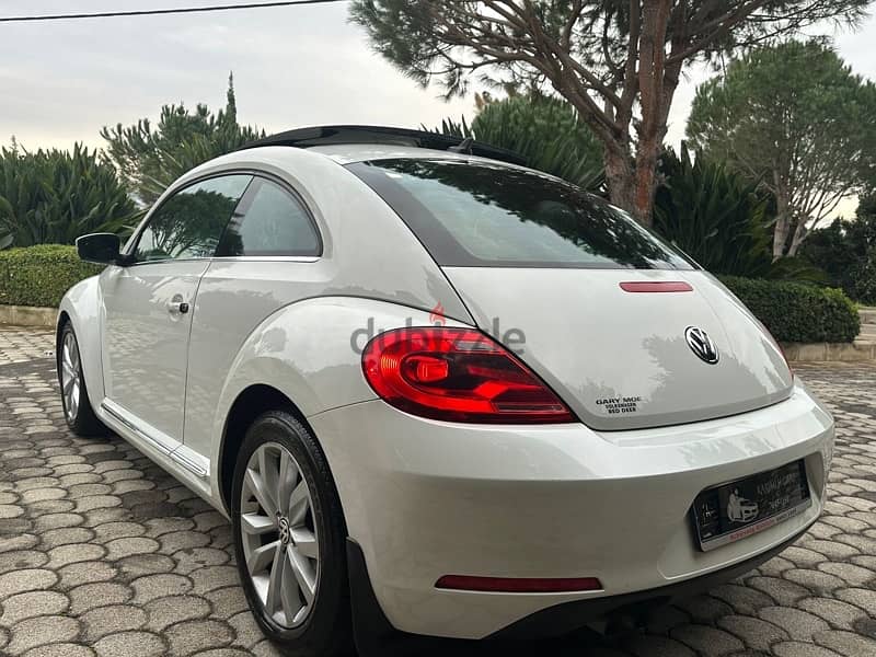 Volkswagen New Beetle 2016 3