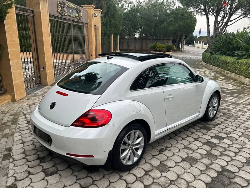 Volkswagen New Beetle 2016 4