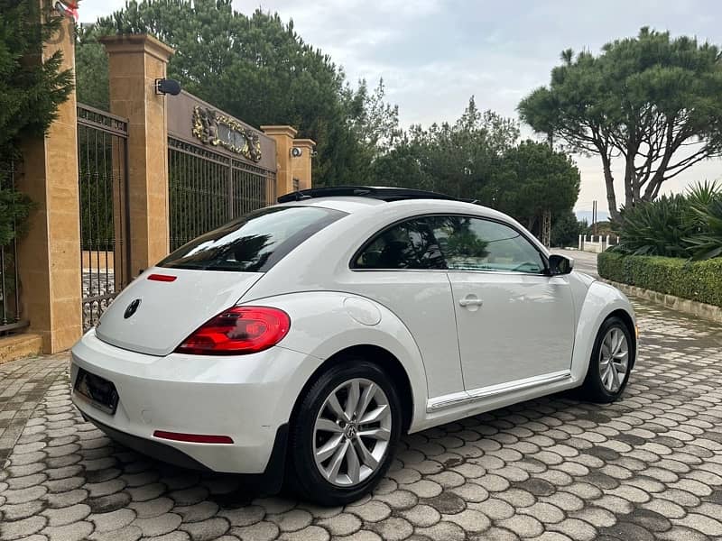 Volkswagen New Beetle 2016 14