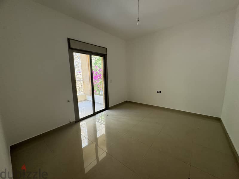 Apartment for sale in Antelias شقة للبيع في انطلياس 6