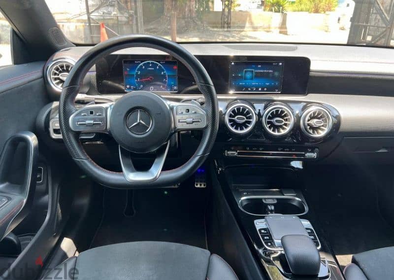 Mercedes-Benz CLA 200 AMG 2020 9