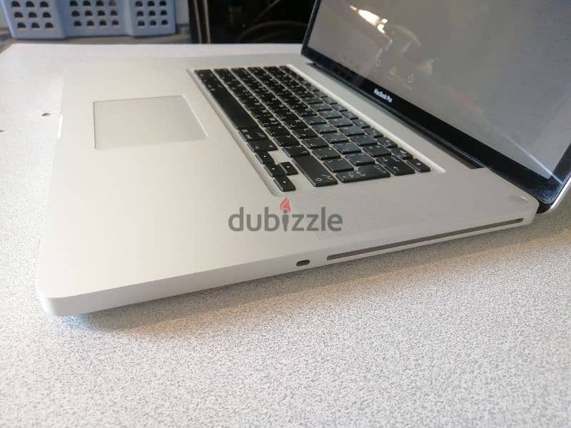 Super Clean used MacBook Pro 2010 4