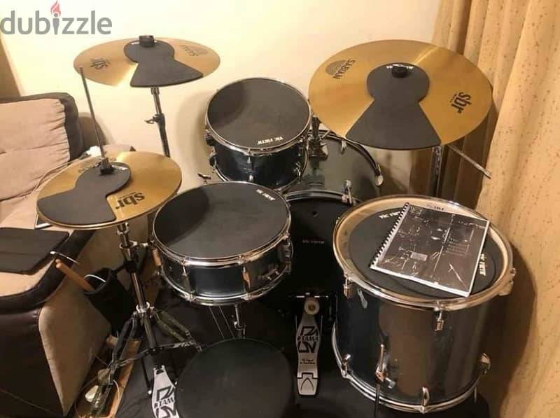 FULL drum set + mute pads • used for 3 months 1