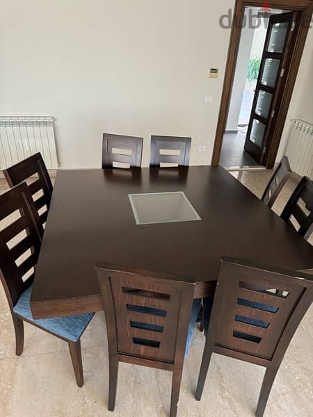 Dining table and chairs 0