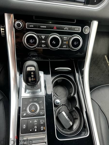 Range Rover Sport V8 Dynamic 2015 black on black (clean carfax) 14