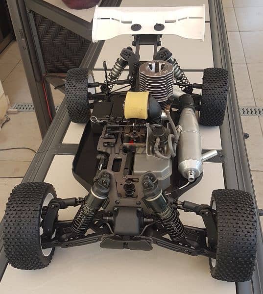exchange on rc car , HPI PULSE 4.6 nitro, like new,excellent condition 4