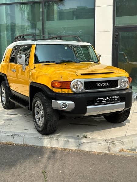 Toyota FJ Cruiser 2015 1