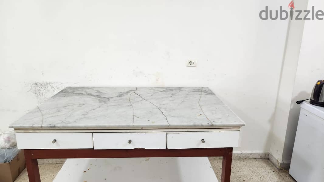 Table wood + granite 5