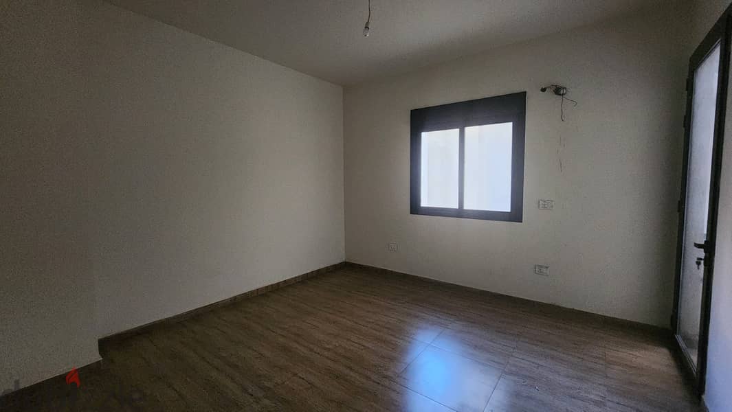 Apartment for sale in Louaizeh شقة للبيع في منطقة الويزه 9