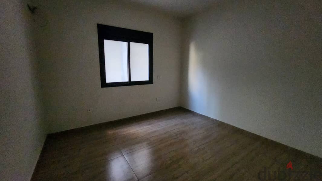 Apartment for sale in Louaizeh شقة للبيع في منطقة الويزه 13