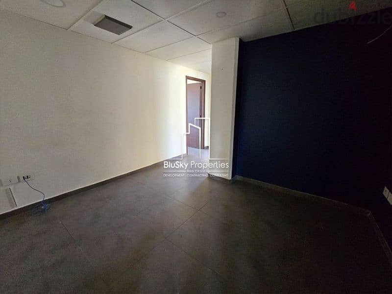 Office 80m² 3 Rooms For RENT In Furn El Chebbak مكتب للإيجار #JG 3