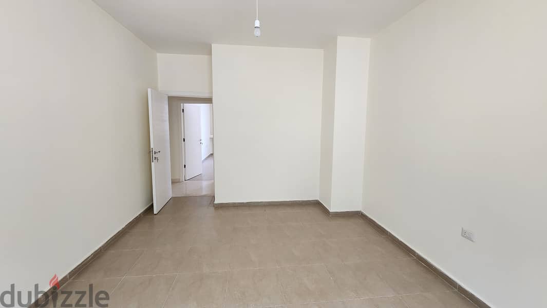 Apartment for sale in Louaizehشقة للبيع في منطقة الويزه 6