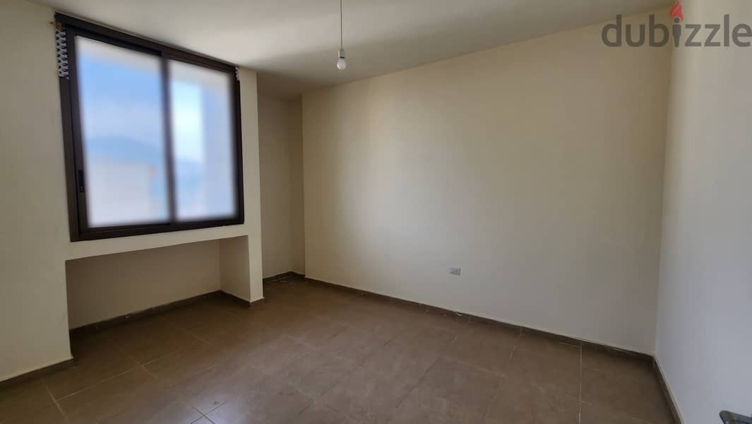 Apartment for sale in Louaizeh شقة للبيع في منطقة الويزه 12