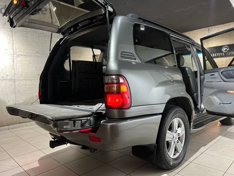 Toyota Land Cruiser V8 1 Owner Very Clean !! 15
