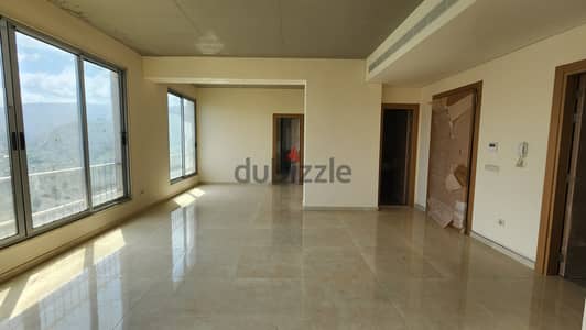 Apartment for sale in Louaizeh شقة للبيع في منطقة الويزه