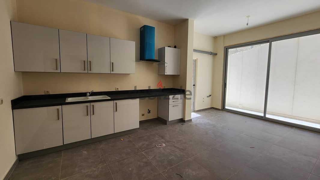 Apartment for sale in Louaizeh | Terrace شقة للبيع في منطقة الويزه 5