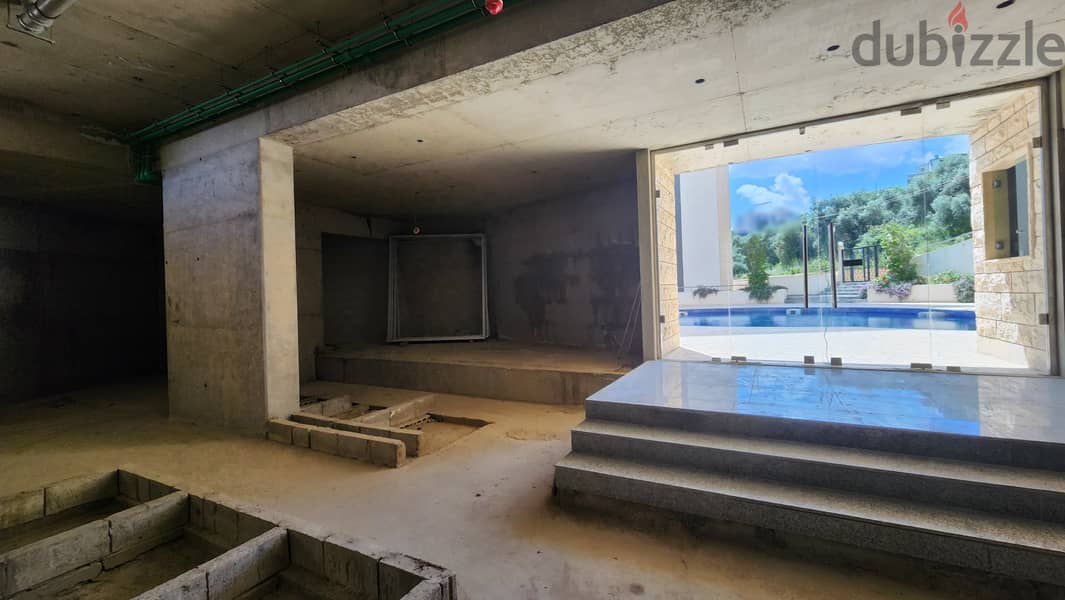 Gym for rent in a luxury area in Louaizehصالة ألعاب رياضية للإيجار 10