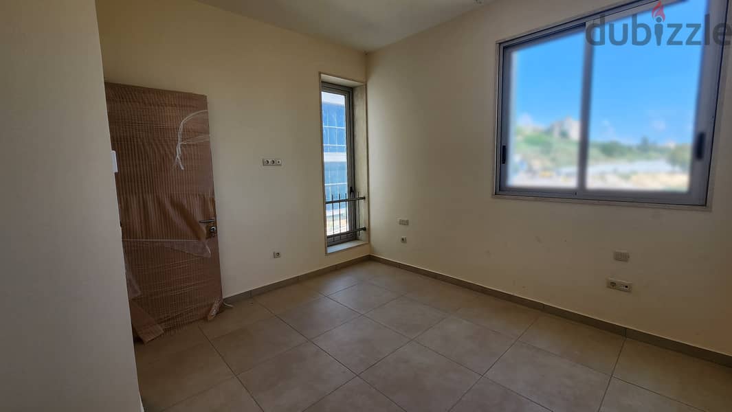 Apartment for sale in Louaizeh شقة للبيع في منطقة الويزه 10