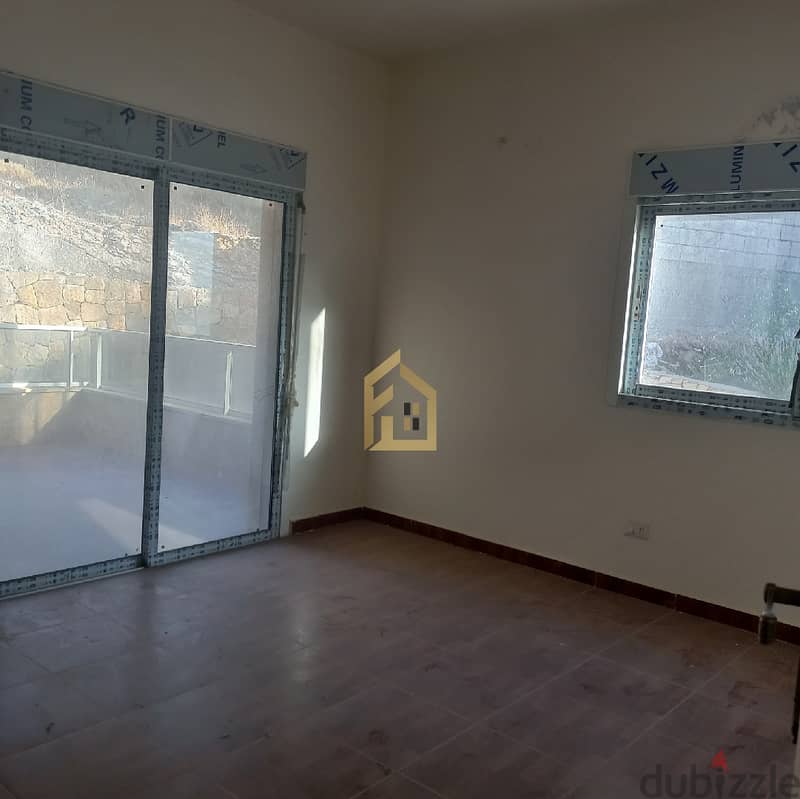 Apartment for sale in Bmaryam - Baabda IZ11 شقة للبيع في بمريم - بعبدا 1