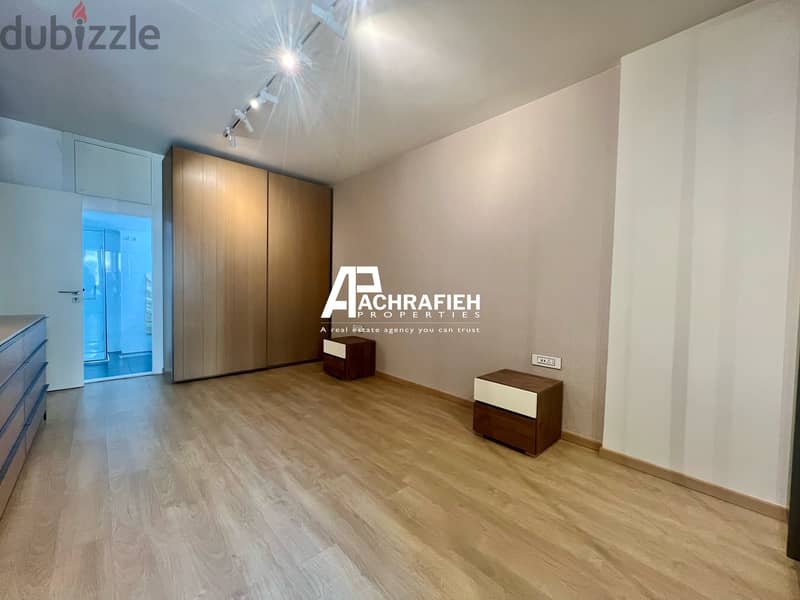Apartment For Rent in Achrafieh - شقة للإجار في الأشرفية 11