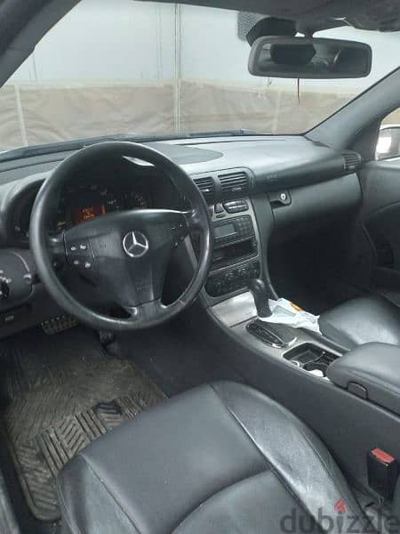 Mercedes-Benz C-Class 2004 1