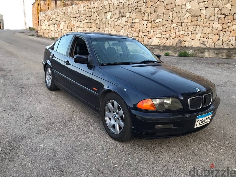 BMW 3-Series 2001 1