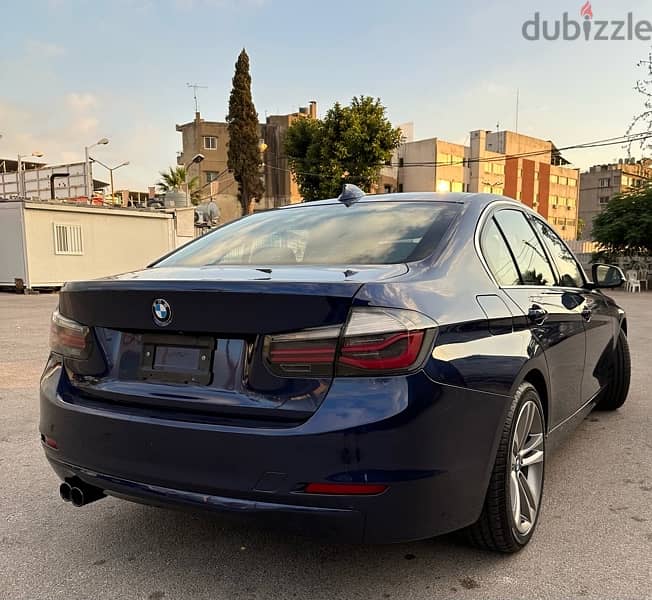 BMW 330i  2018 3