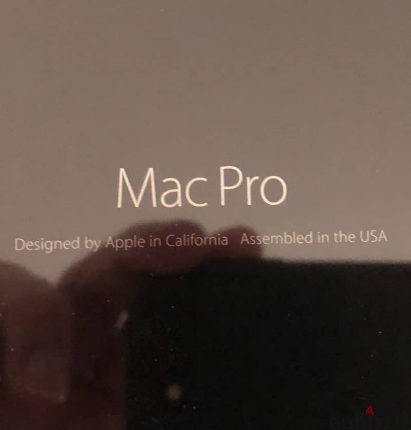 Apple Mac Pro (Late 2013) 3