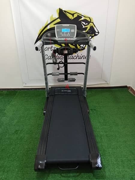 full options treadmill 2.5hp , automatic incline , vibration message 1