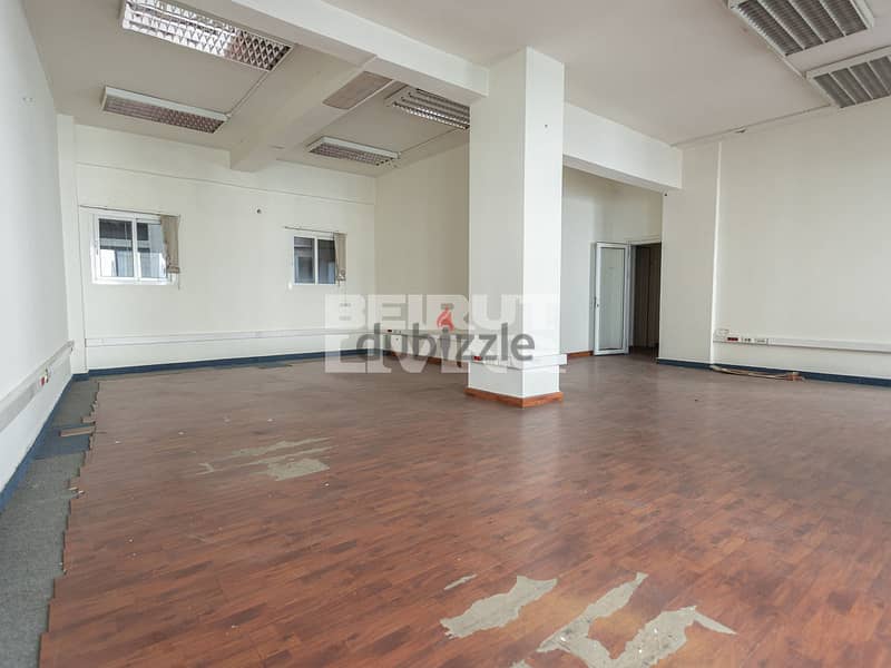 Spacious & Modern Office | Great Area | 24/7 Electricity 5