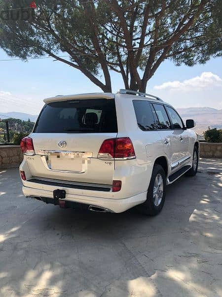 2013 Toyota Land Cruiser GXR V6 very clean in immaculate condition 8