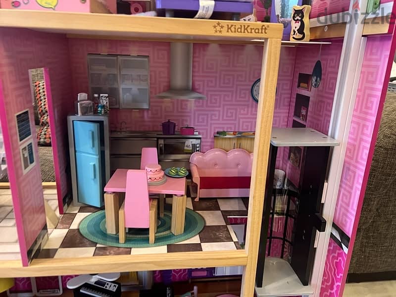 like new from Jouerclub woods. barbie house- wooden house- camping car 17