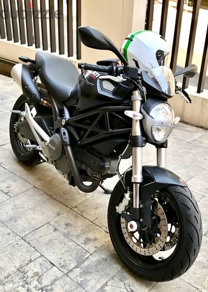 Ducati Monster 696cc 2013 Excellent Condition 2