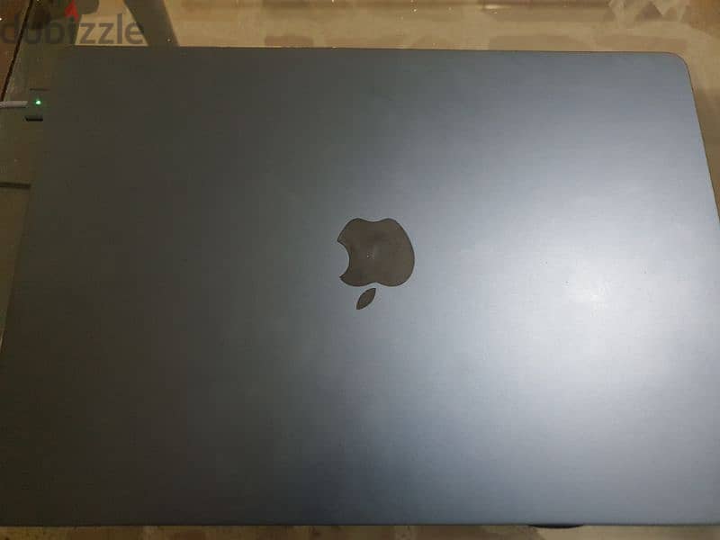 Apple Macbook Air M2 chip 15 inch 512 GB 1