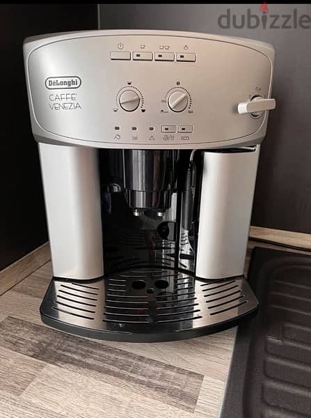 coffe machine delonghi مكنة قهوة دي لونغي 1