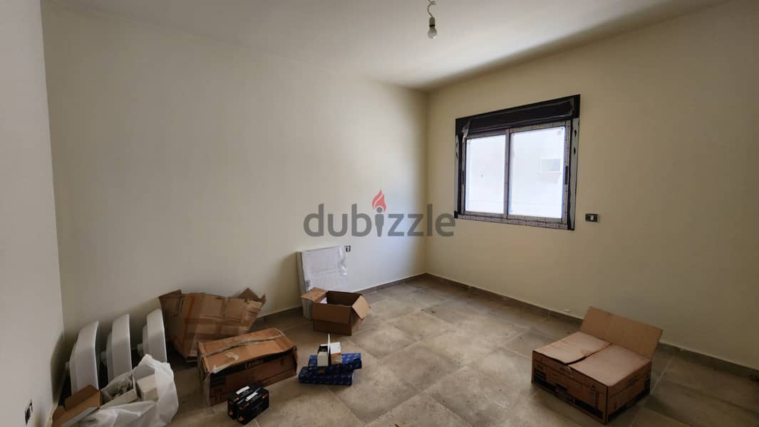 Apartment for sale in Louaizeh شقة للبيع في منطقة الويزه 7