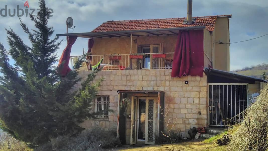 Stunning 450 year-old stone house with 12000sqm land PRIVATE BUYERS 12