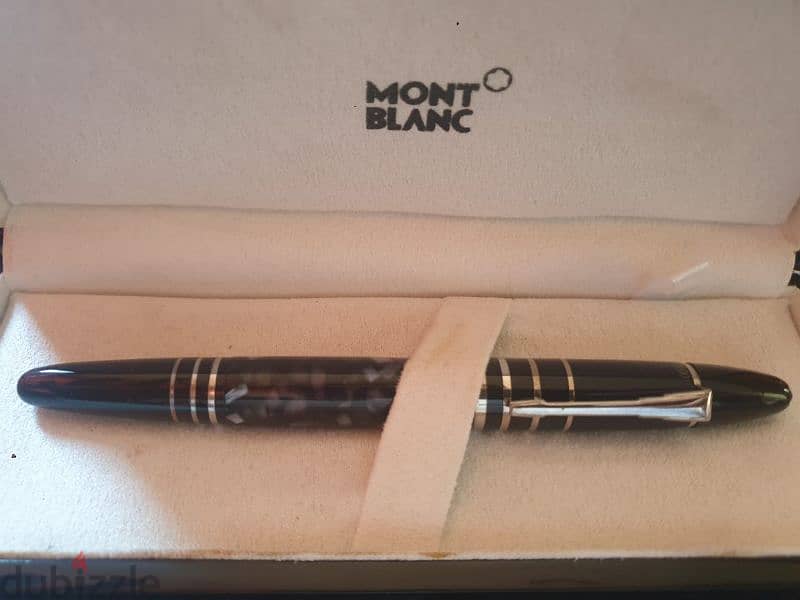fountain pen mont blanc, with box and papers, big size, 18k gold 1