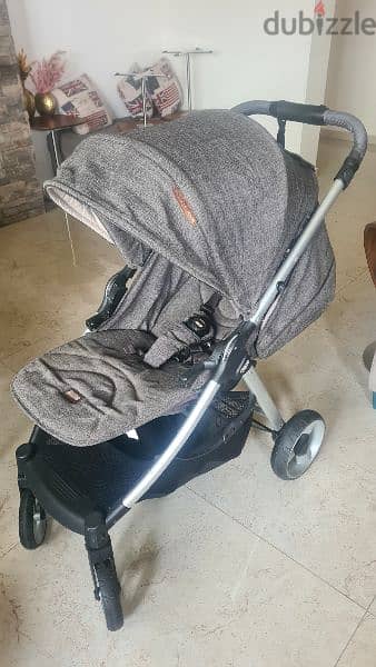 2 strollers (1 mamas and papas and 1 Chicco) both for only 100$ 1