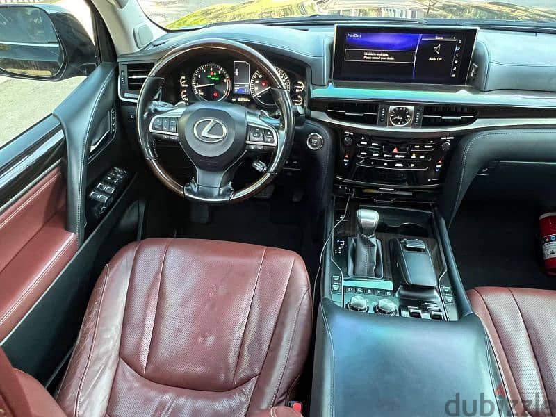Lexus LX-Series 2016 10